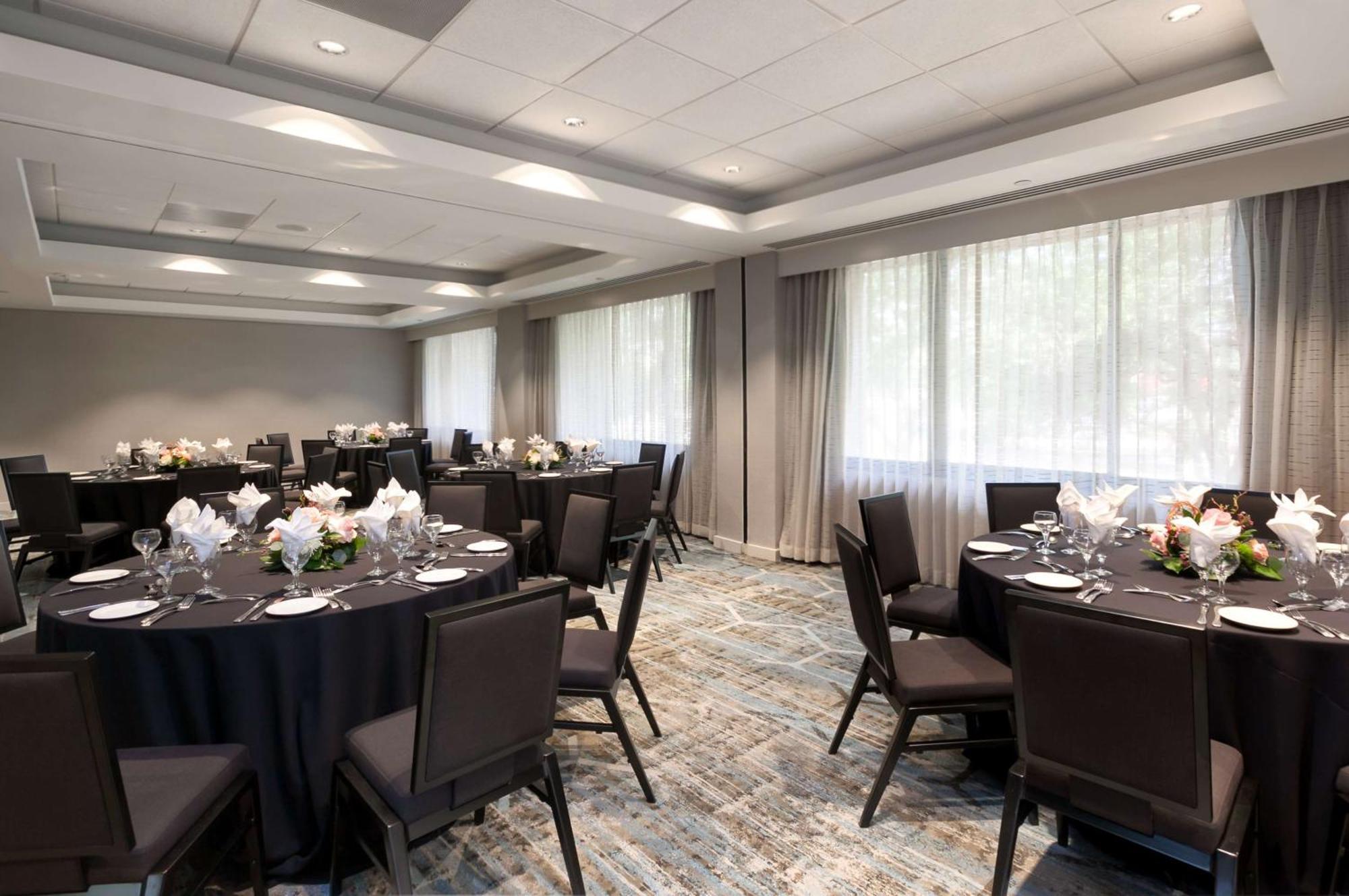 Doubletree By Hilton Hotel & Suites Houston By The Galleria Zewnętrze zdjęcie