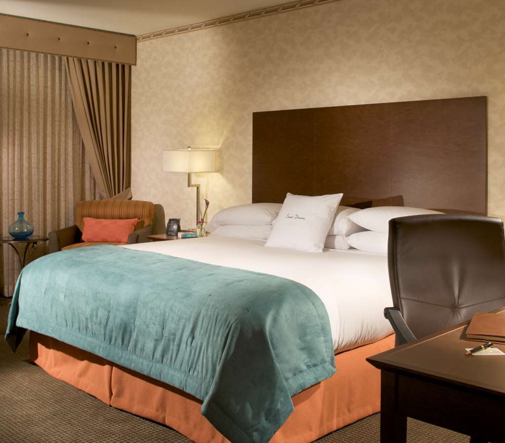 Doubletree By Hilton Hotel & Suites Houston By The Galleria Zewnętrze zdjęcie